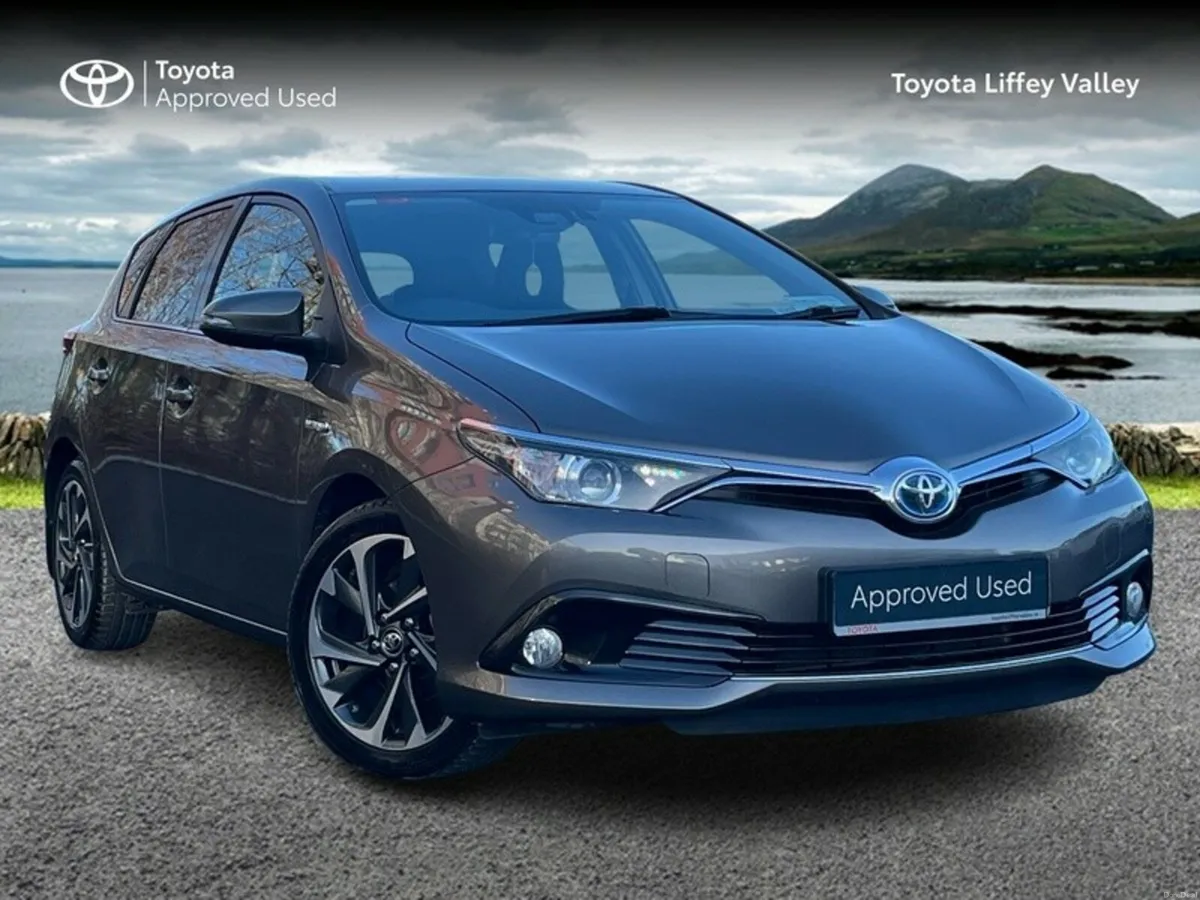 Toyota Auris HYBRID SOL 4DR AUTO - Image 1