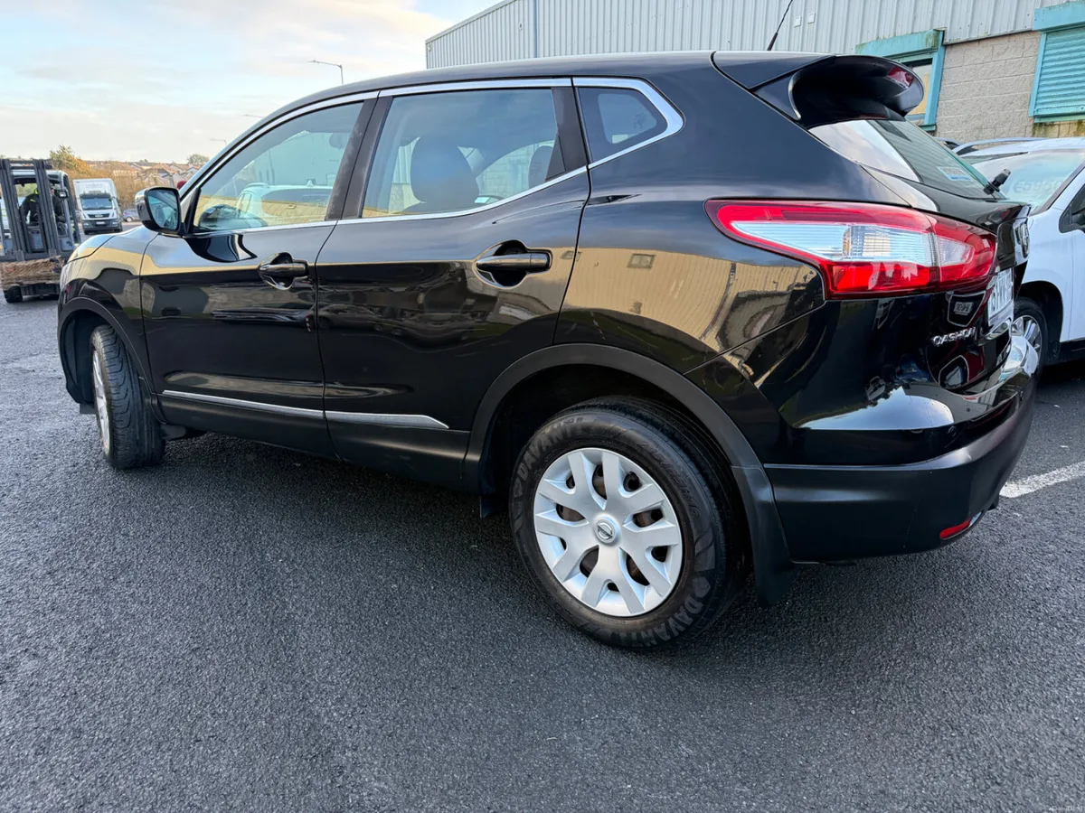 2015 Nissan Qashqai 1.2 Petrol - Image 4