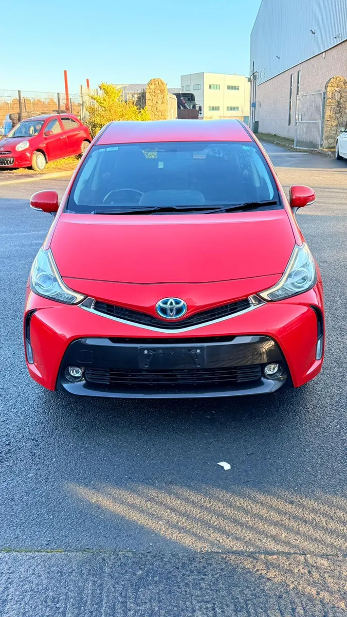 Toyota Prius Alpha 2016 7 seater - Image 1