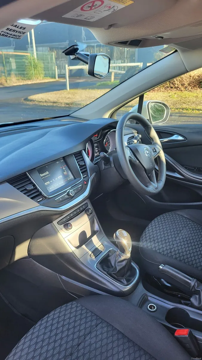 Opel astra 1.6 diesel 2017 - Image 2
