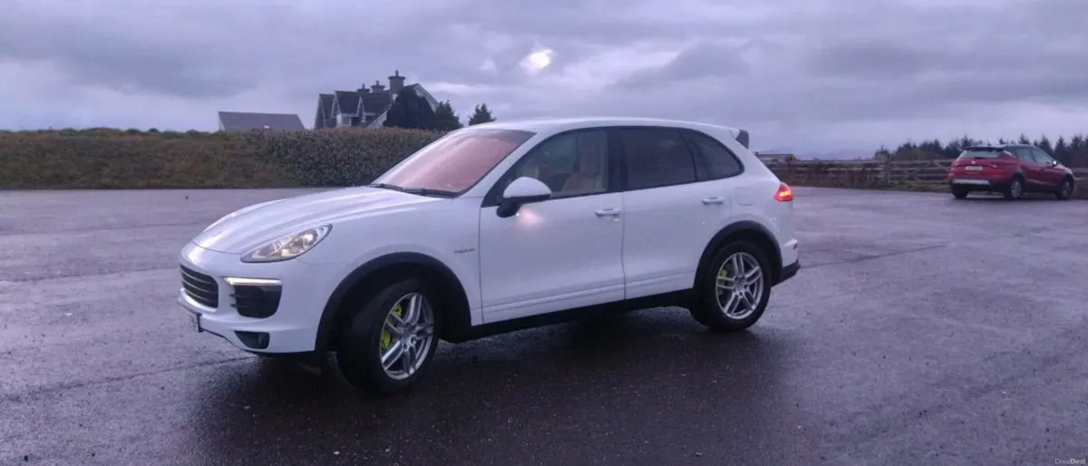 Porsche Cayenne - Image 4