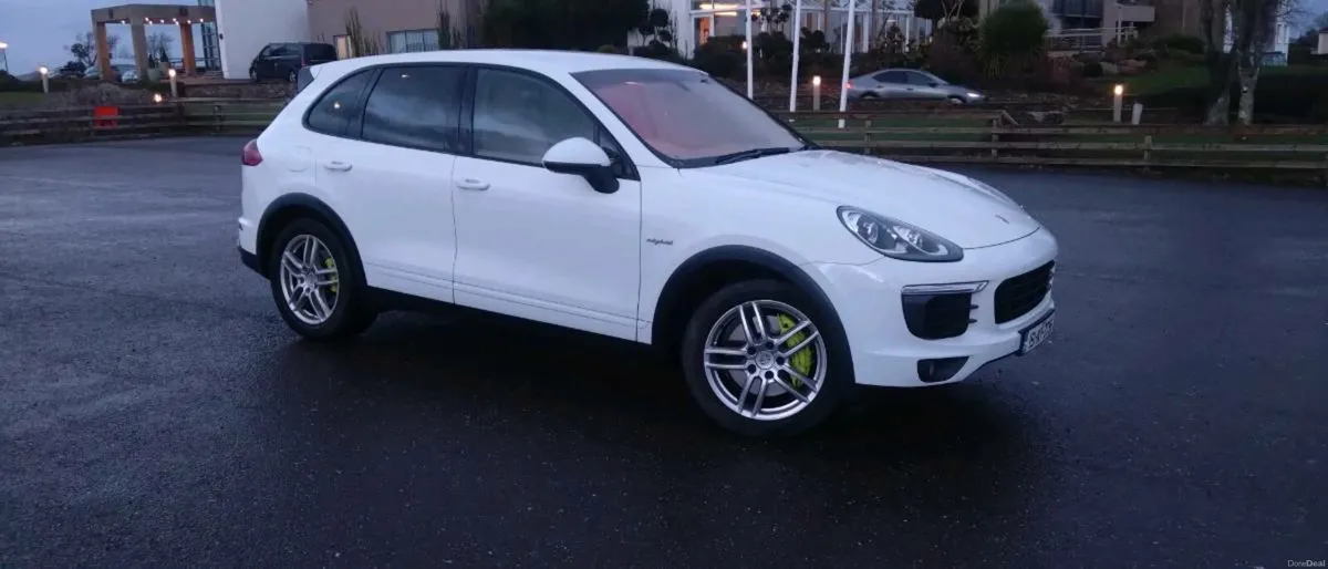 Porsche Cayenne - Image 2