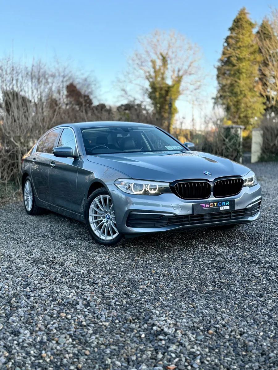 BMW 5-Series 2017 530e SE Auto Phev - Image 1