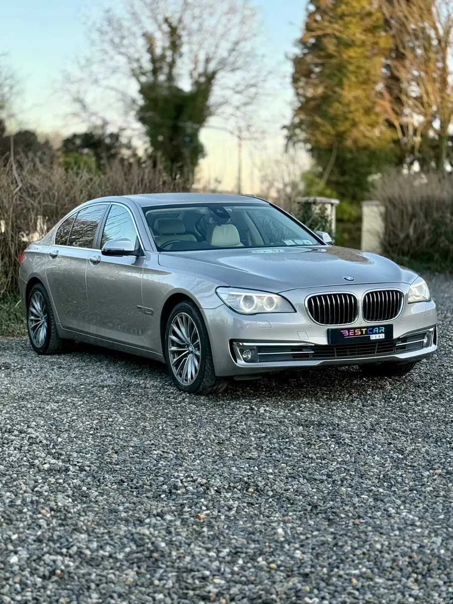 2014 BMW 7-Series 730d auto - Image 3