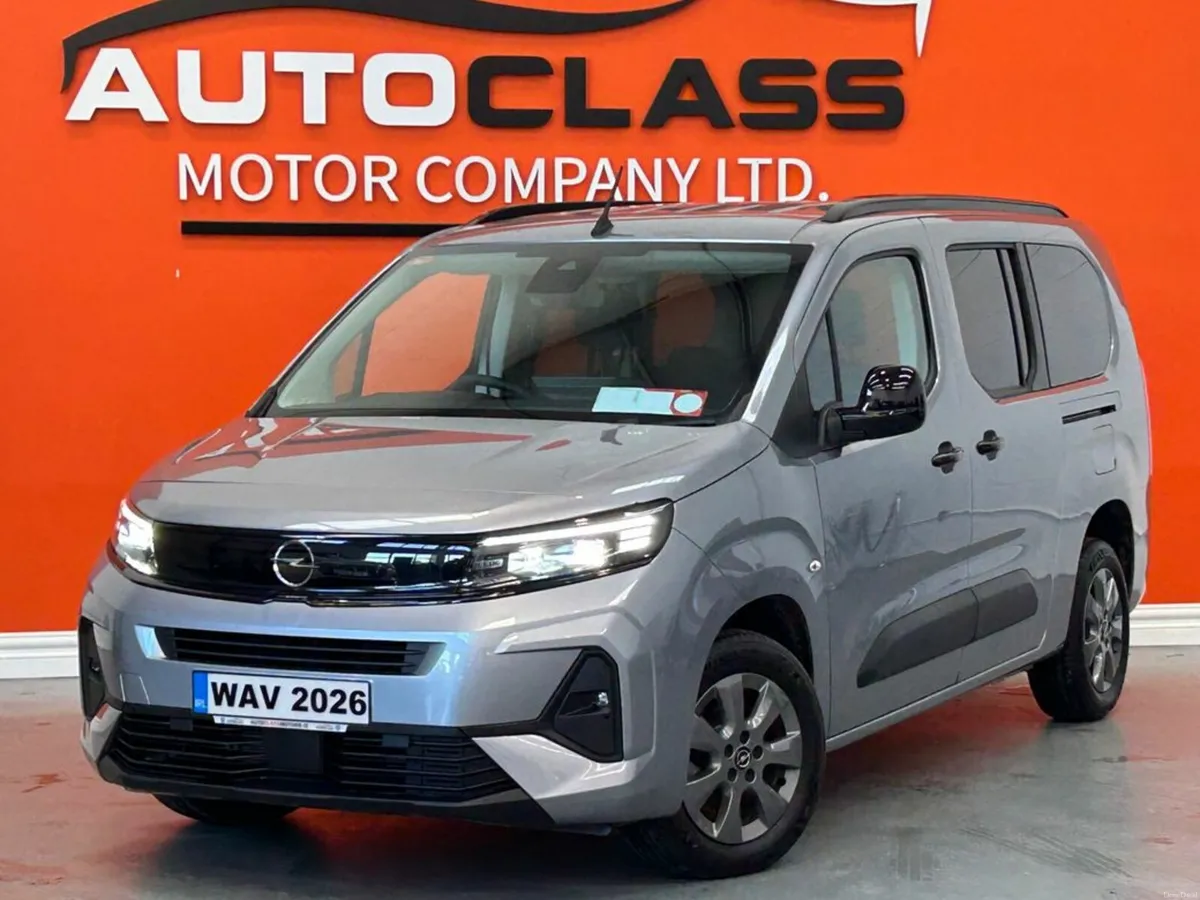 Opel Combo 7 SEATER WHEELCHAIR ACCESIBLE TAXI - Image 6
