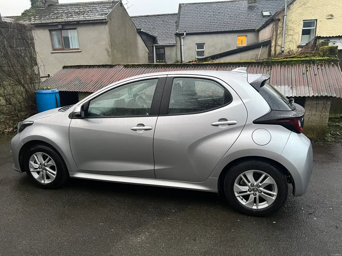 Toyota Yaris 231 hybrid - Image 3