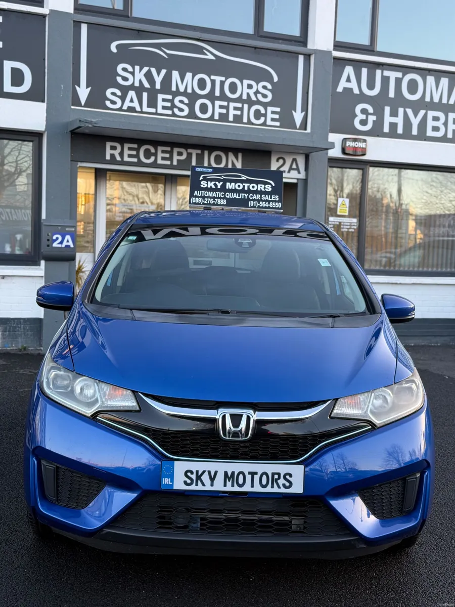 2016 Honda Fit  1.5 Hybrid auto Top Specs - Image 2