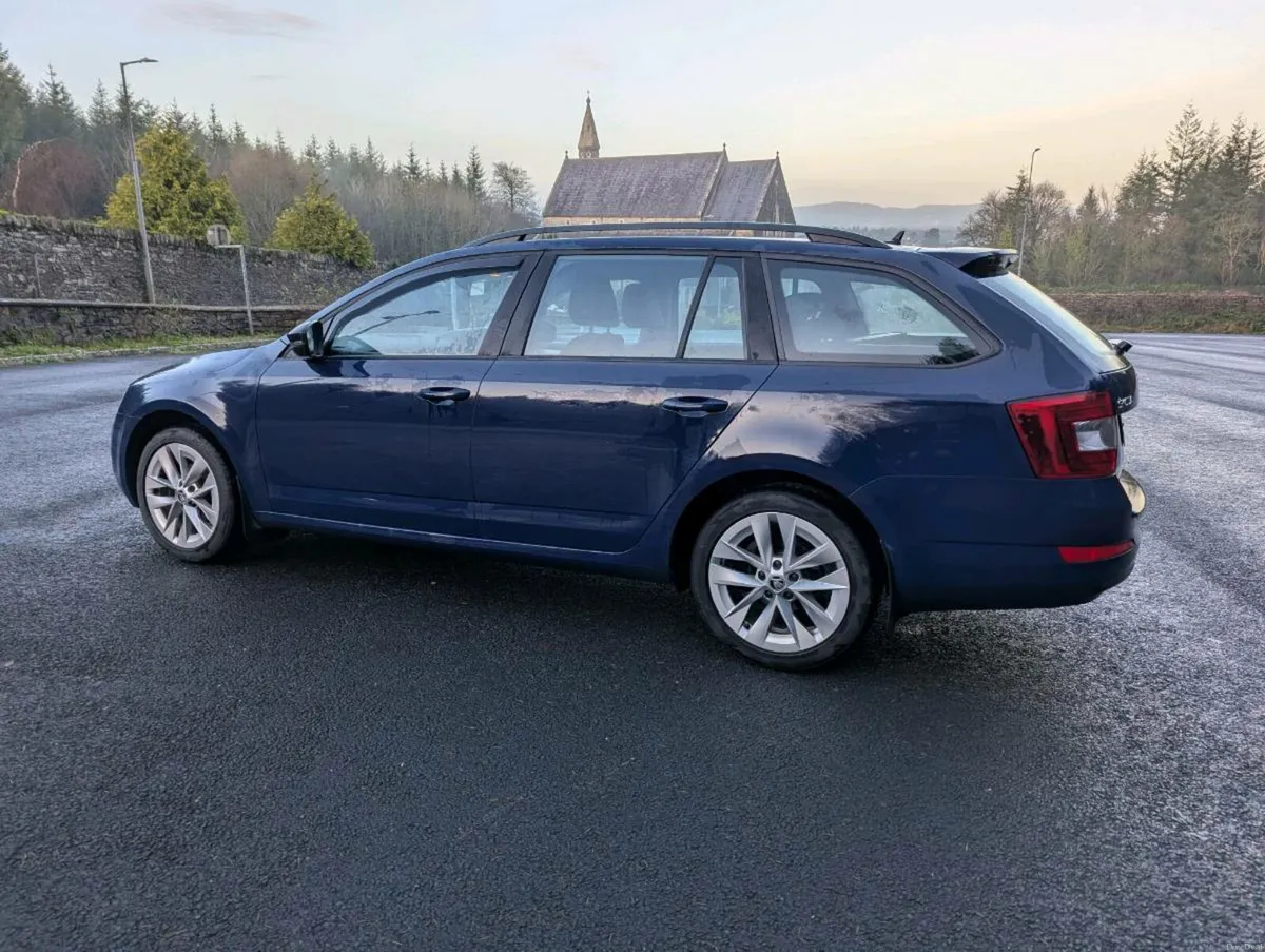 Skoda Octavia - Image 4