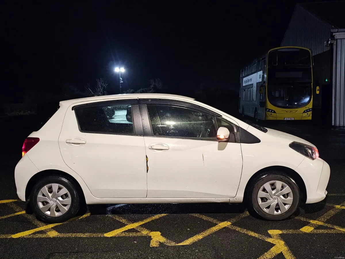 Toyota Vitz yaris 2016 very low miles €9999 - Image 1