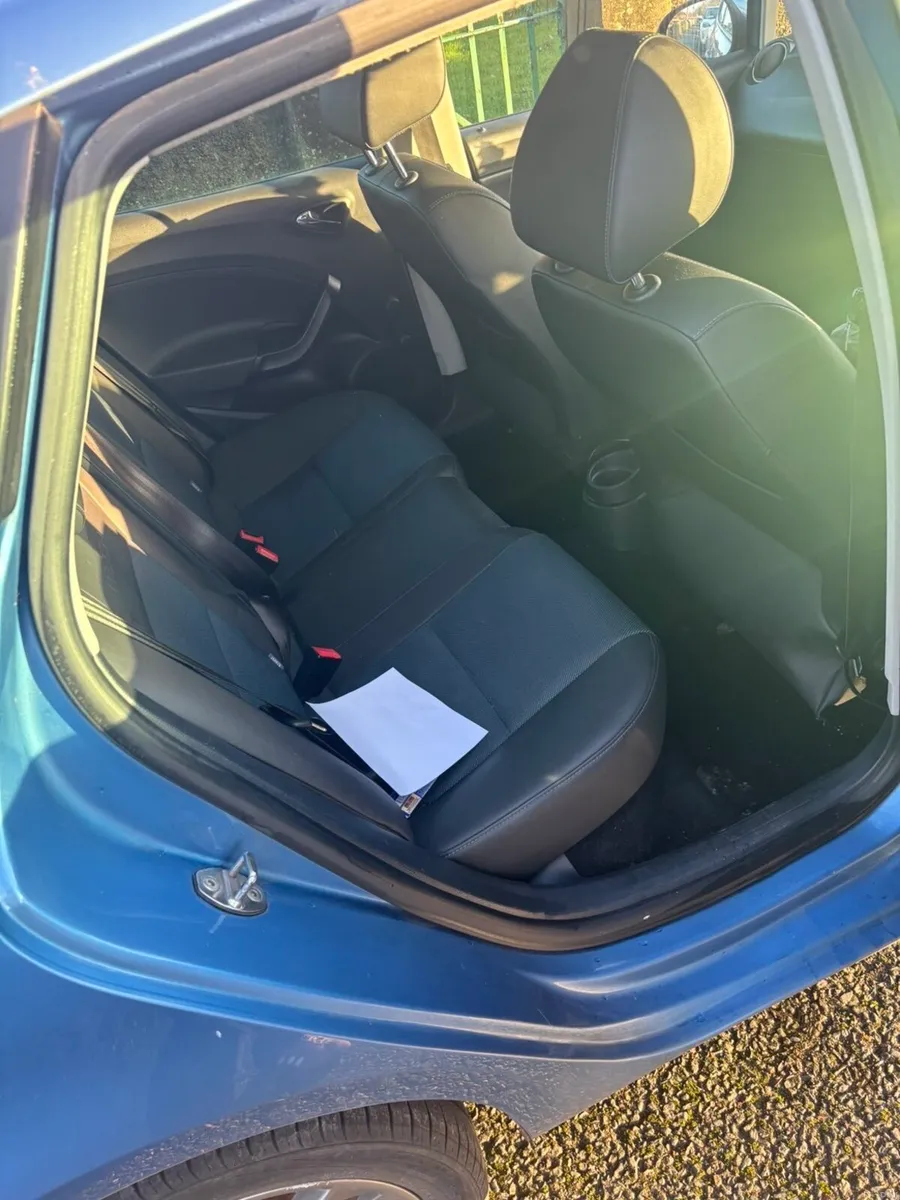 151 Seat Ibiza itech - Image 2