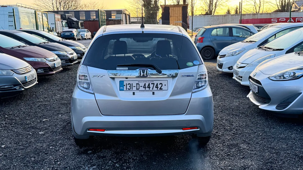 Honda Fit 2013 Automatic Hybrid - Image 4