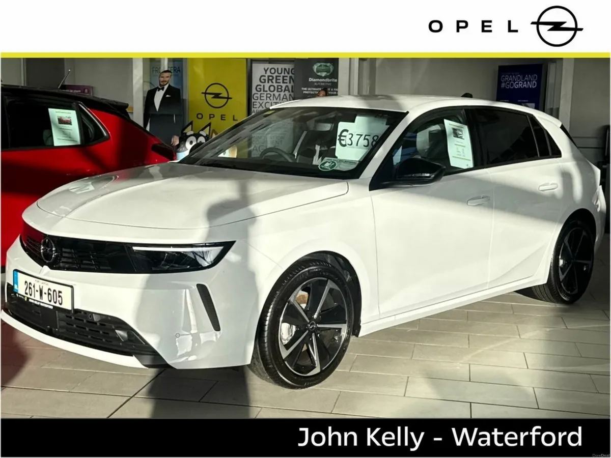 Opel Astra 1.2 ELEHANCE 130 BHP - Image 1