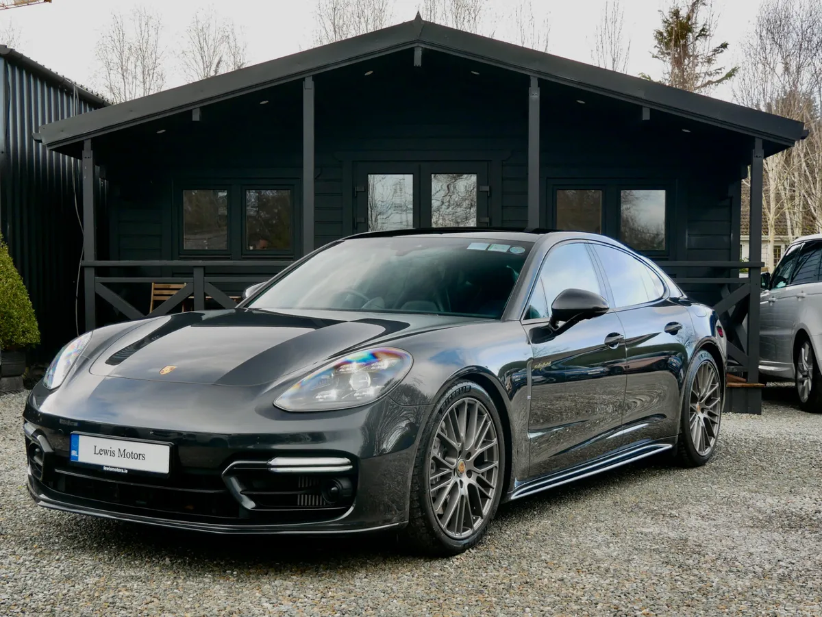 2023 Porsche Panamera 4 E-Hybrid Platinum Edition - Image 3