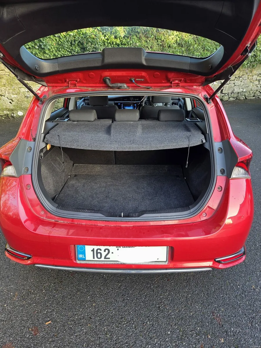 Toyota Auris 2016 - Image 4