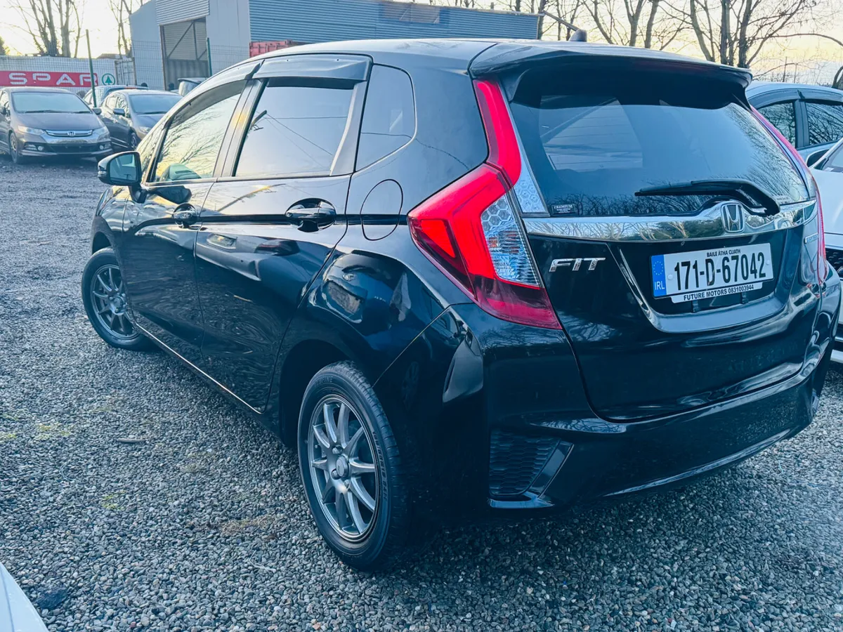 2017 Honda Fit 1.5 Hybrid Automatic - Image 4