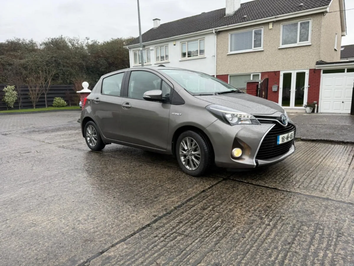 Toyota Yaris 2016 - Image 2