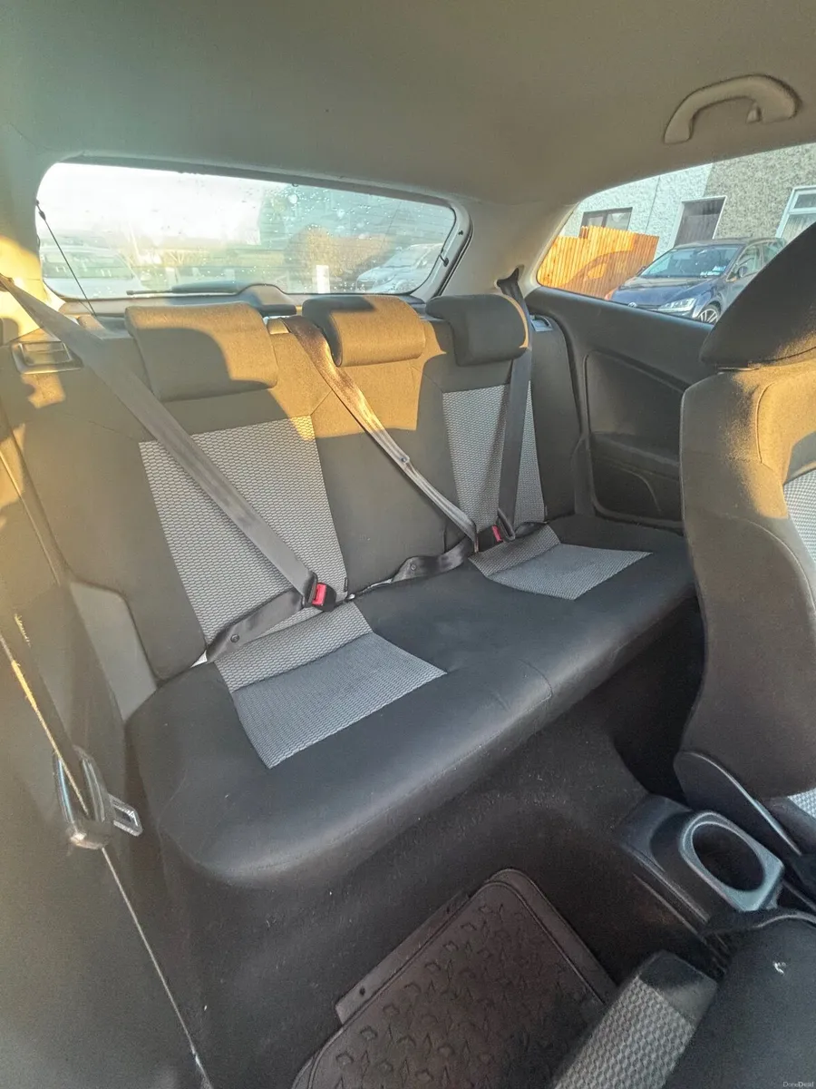 Volkswagen Polo 2012 - Image 3