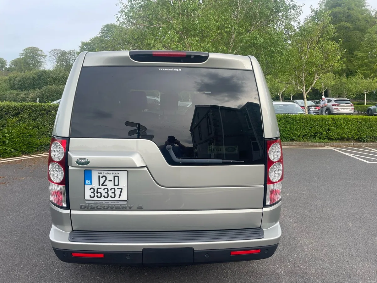 2012 Land Rover Discovery Crew Cab - Image 4