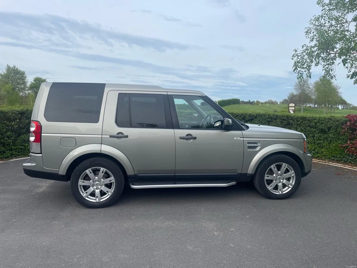 2012 Land Rover Discovery Crew Cab - Image 2