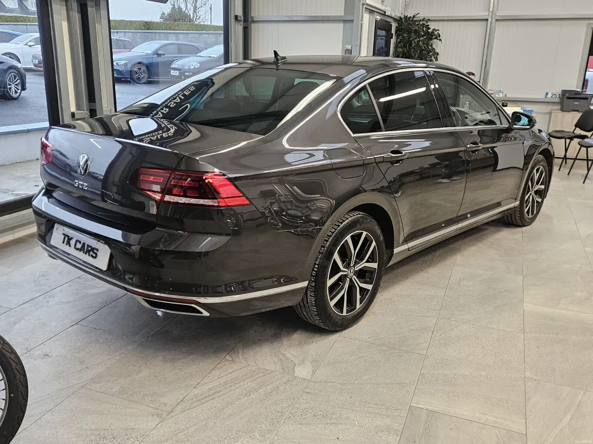 212 VOLKSWAGEN PASSAT GTE 1.4 PETROL PLUG IN - Image 3