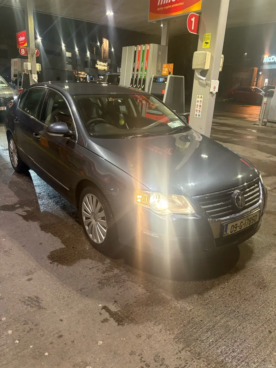VW PASSAT 2.0L TDI - Image 2