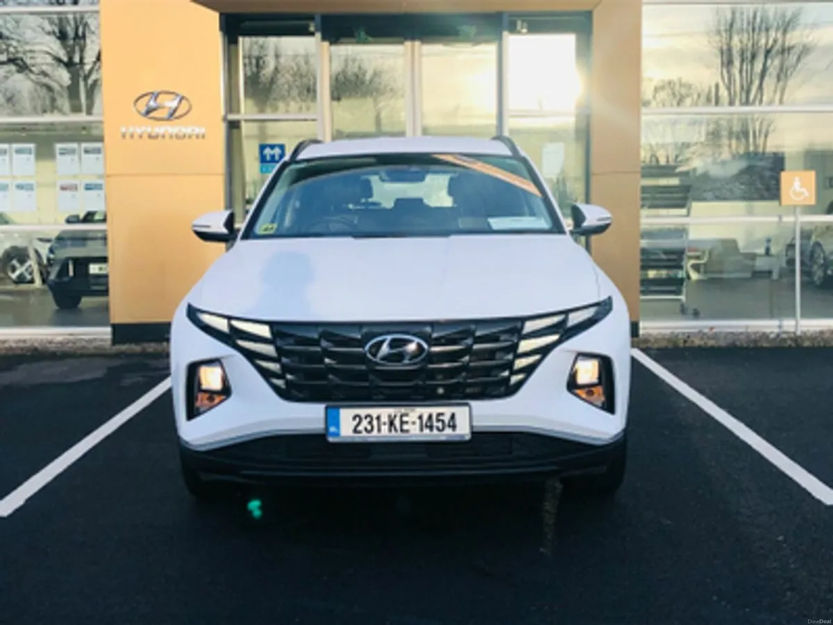Hyundai Tucson Executive 1.6 Diesel - Image 2