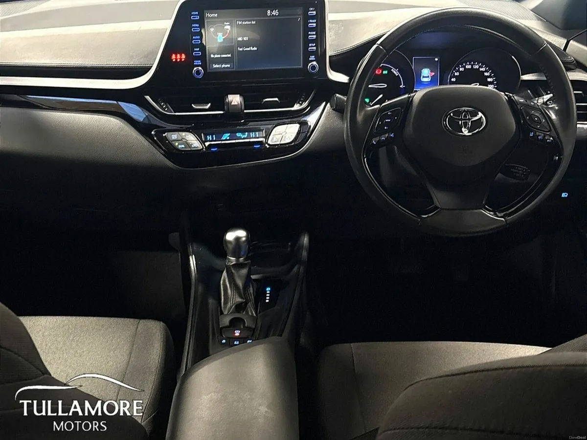 Toyota C-HR 1.8 HYBRID SPORT - Image 2