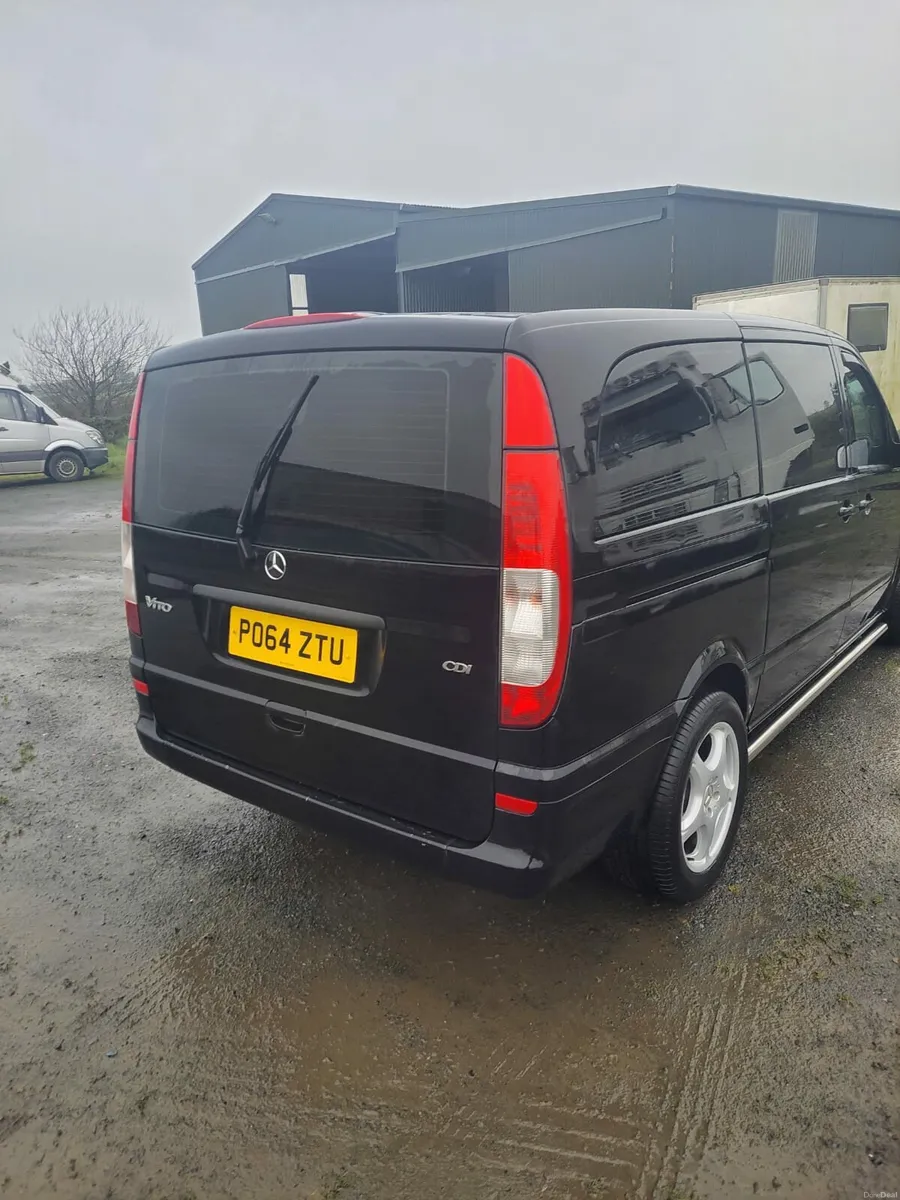 Mercedes Vito 9 seater mini bus - Image 2