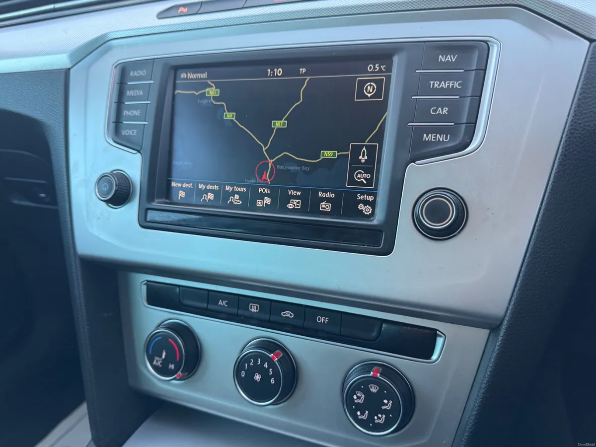 JAN SALE 🛞 Volkswagen Passat 2015 2.0 TDi - Image 3