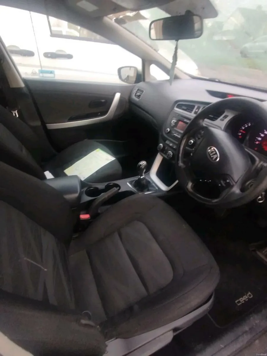 Kia Ceed estate - Image 3
