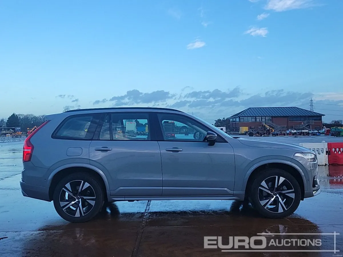 2024 Volvo XC90 - Image 2