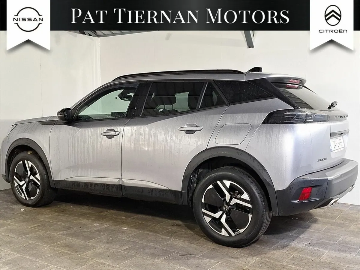 Peugeot 2008 1.2 Puretech 100bhp Allure - Image 2