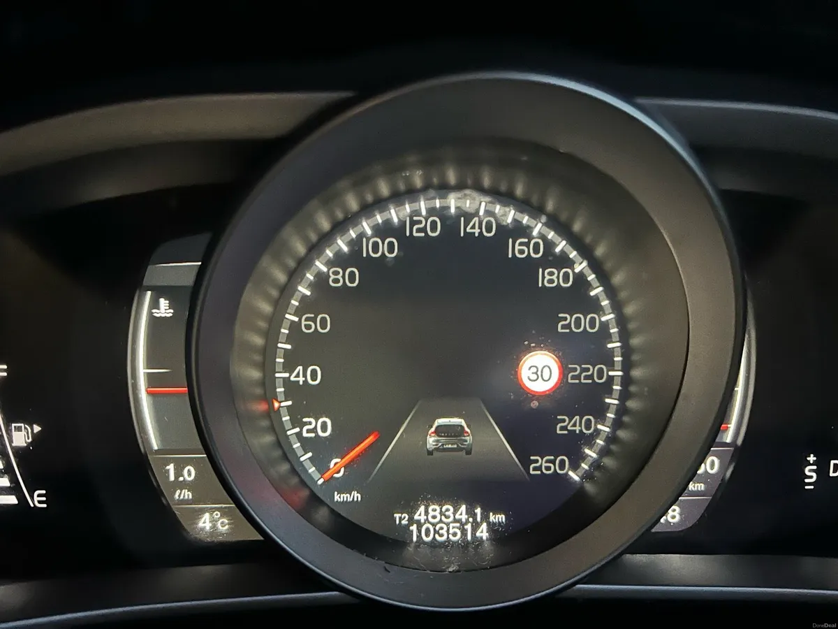 Volvo V40 172 - Image 4