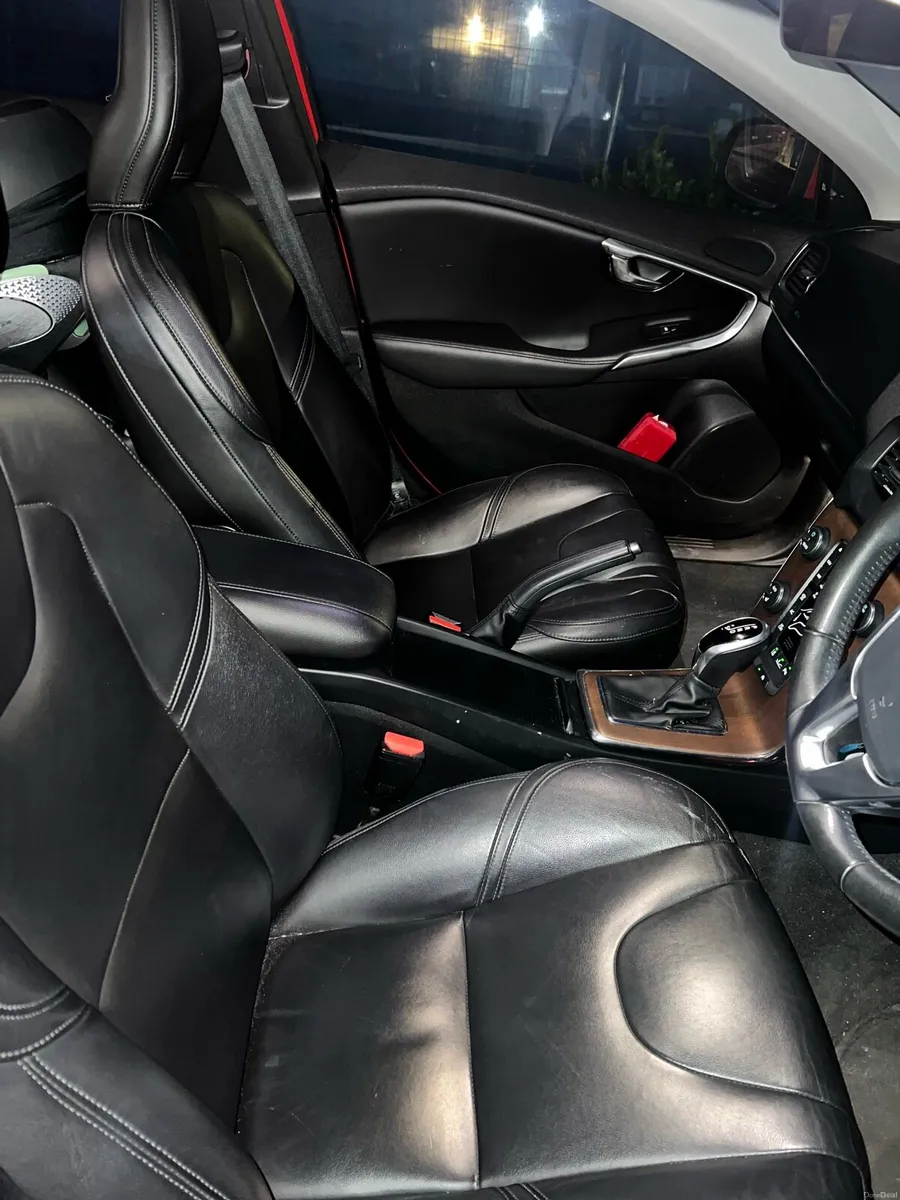 Volvo V40 172 - Image 3