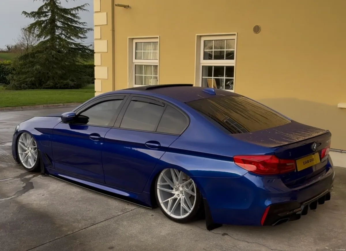 2019 BMW 530e 🔵BAGGED🔵 - Image 3