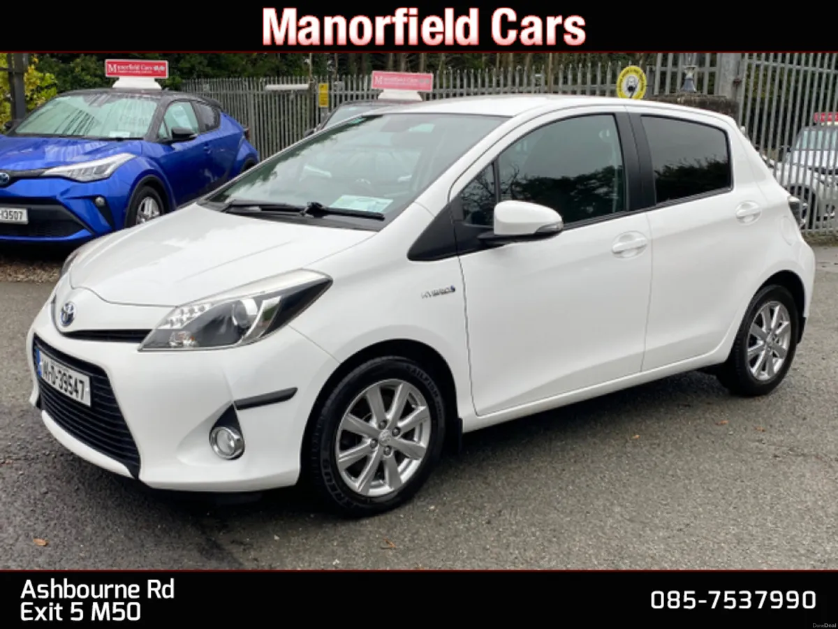 2014 Toyota Yaris Icon+ 1.5 Petrol Hybrid Auto - Image 4