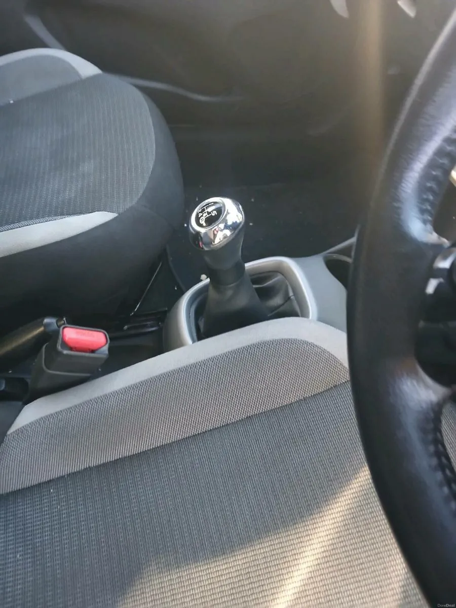 Toyota  aygo - Image 4