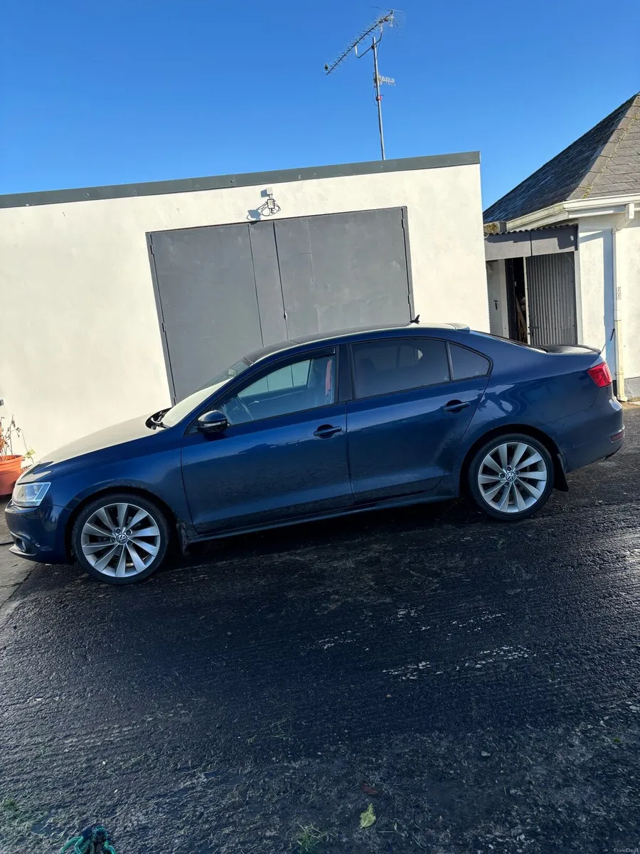 Volkswagen Jetta - Image 4