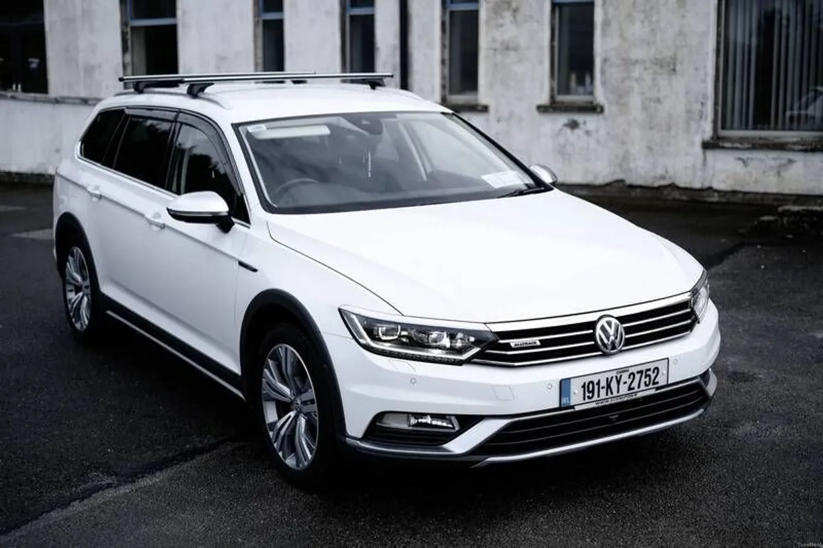 2019 Volkswagen Passat 4 motion Advance 190bhp - Image 1