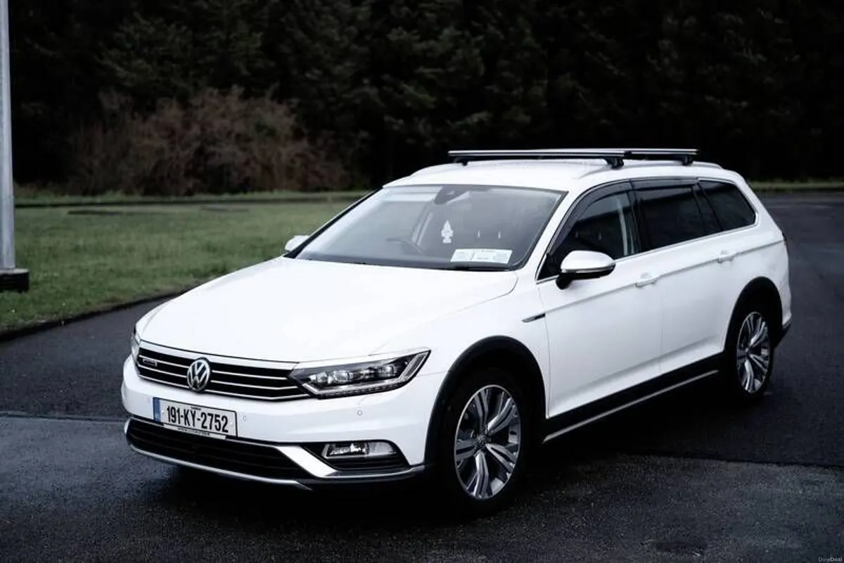 2019 Volkswagen Passat 4 motion Advance 190bhp - Image 3