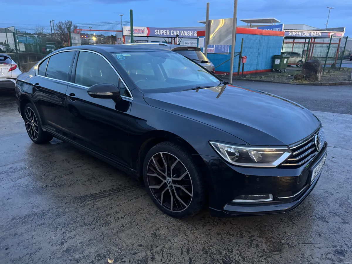 Volkswagen Passat 2015 - Image 1