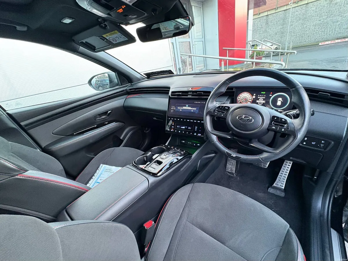 23 Hyundai Tucson NLine 1.6 PHEV Panoramic Sunroof - Image 4