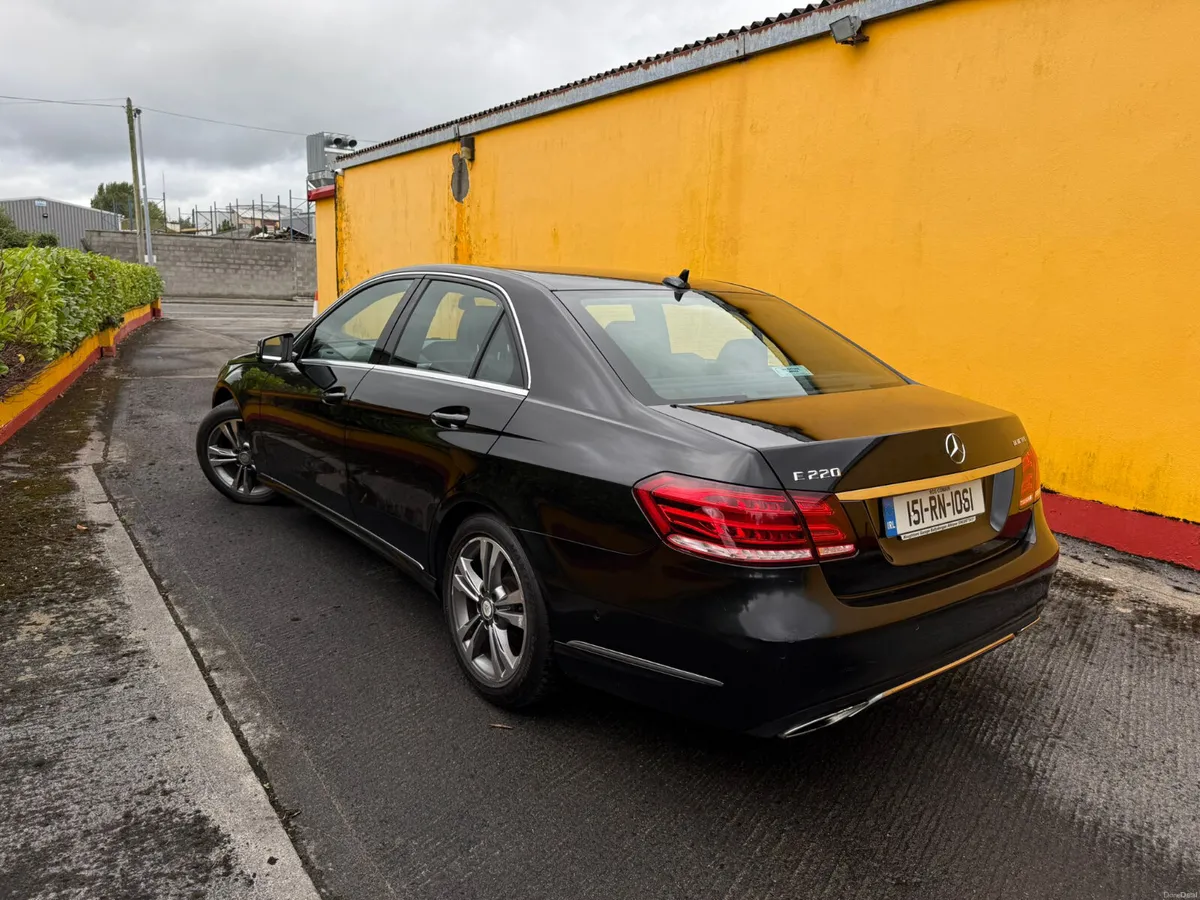 2015 Mercedes-Benz E-Class BlueTech 2.1 Diesel - Image 2