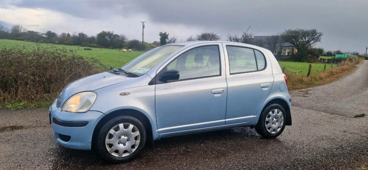 Toyota yaris - Image 2