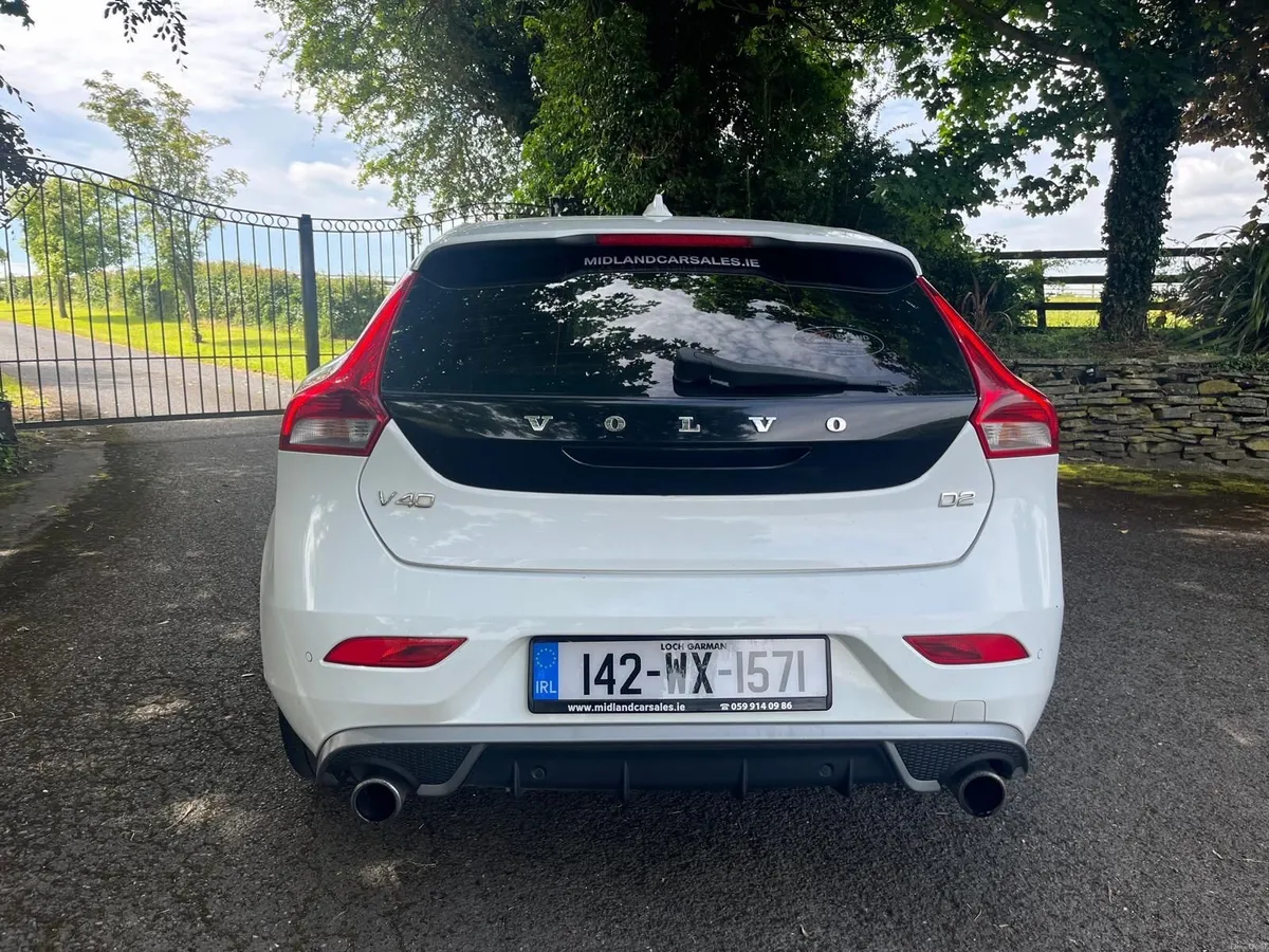 Volvo V40 - Image 3