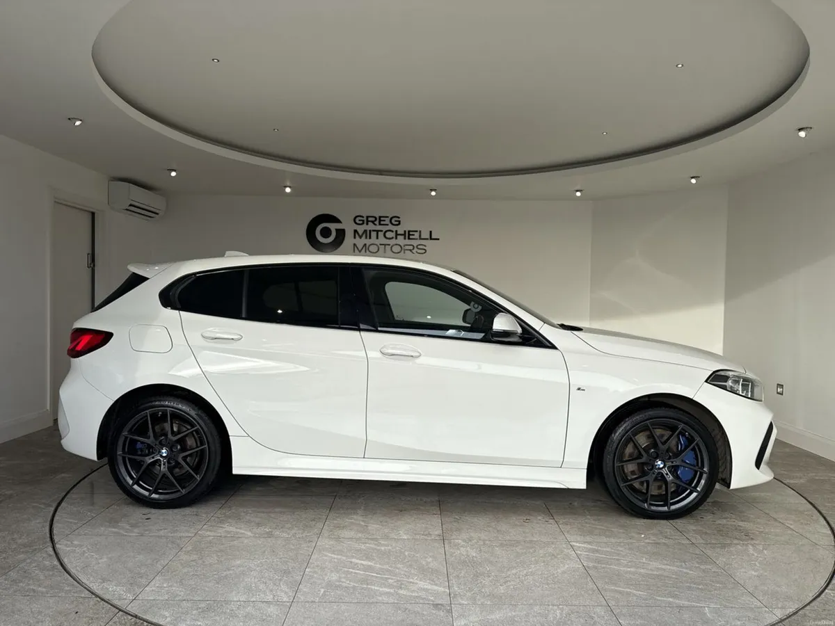BMW 1-Series 2022 - Image 4