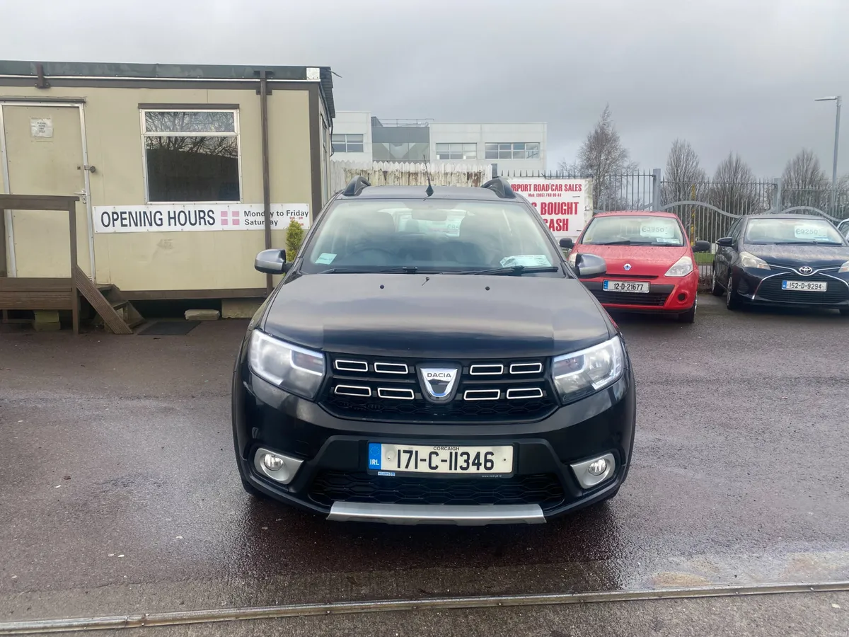 Dacia Sandero Stepway 2017 ONLY 95KLMS - Image 2