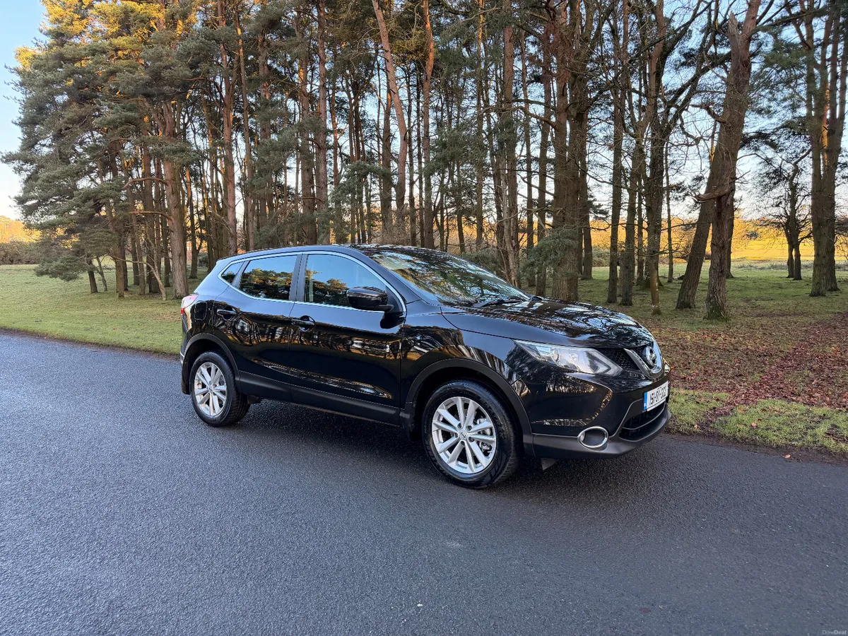 Nissan Qashqai 2015 Diesel - Image 1