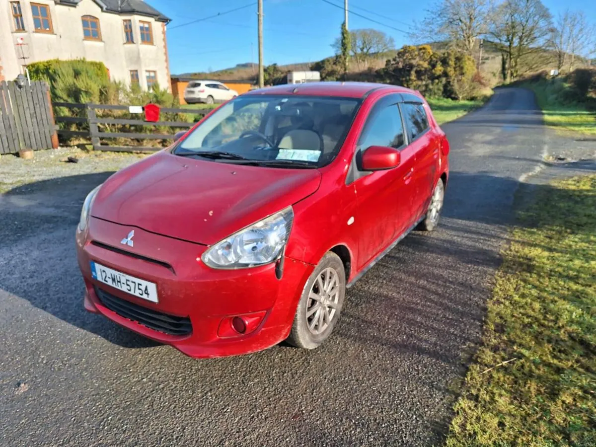 12 Mitsubishi Mirage auto - Image 3