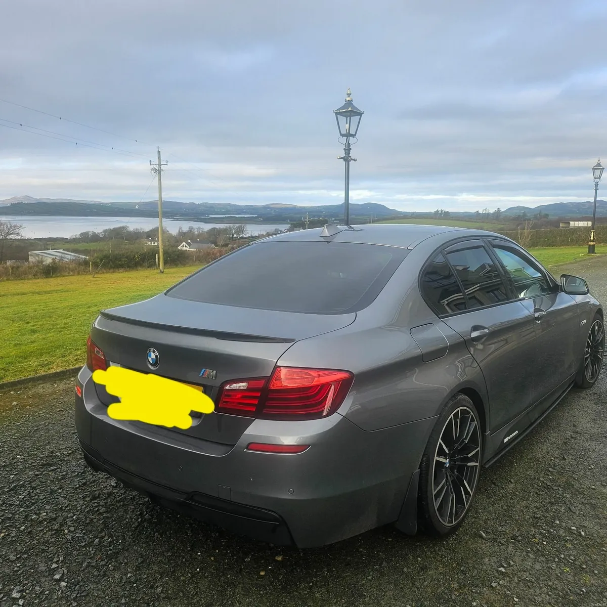 BMW 5-Series 2011 - Image 1